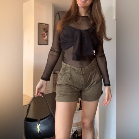 Mesh long sleeves top with bow in the front​ - Picture 6 of 10